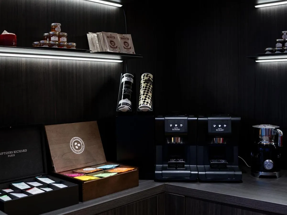 Moka Hotel Lorient Francia