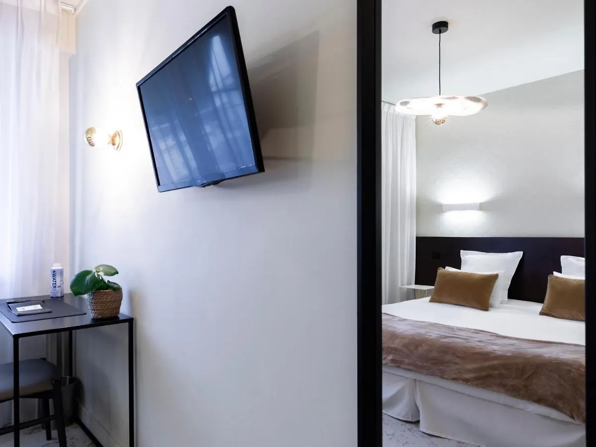 Moka Hotel Lorient 3*,  Francia