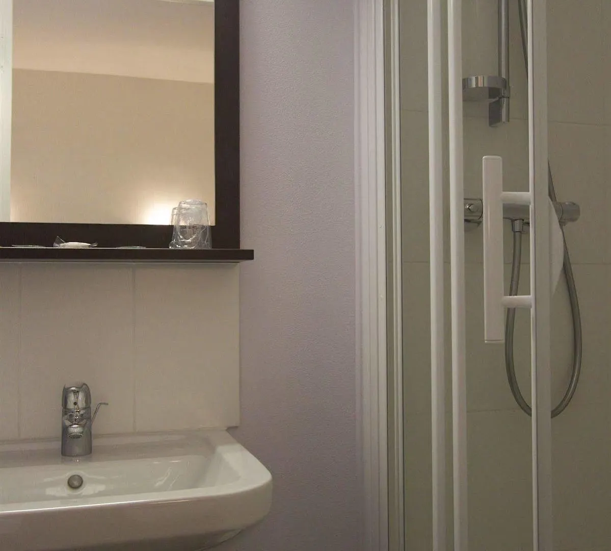 Moka Hotel Lorient 3*,
