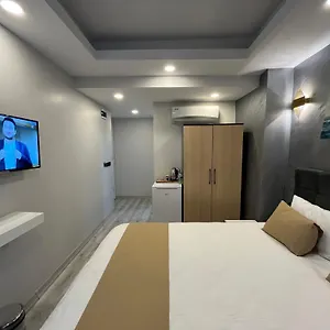 Aparthotel White Palace Halic 